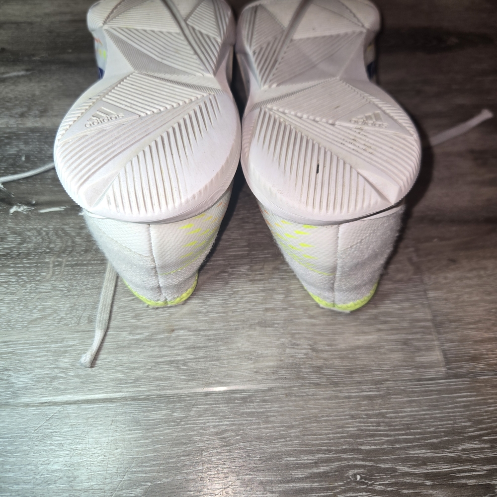 Adidas Yout Predator Edge.3 Indoor Soccer Shoes GV8517 White Solar Yellow Sz 4.5 - Picture 9 of 10